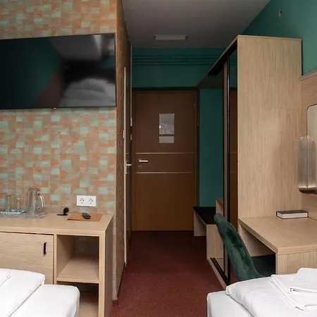 Vizafogo Panzio Es Etterem Gasthof 2*