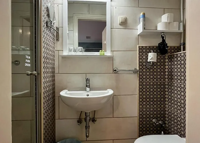 Vizafogo Panzio Es Etterem Guest house Baja