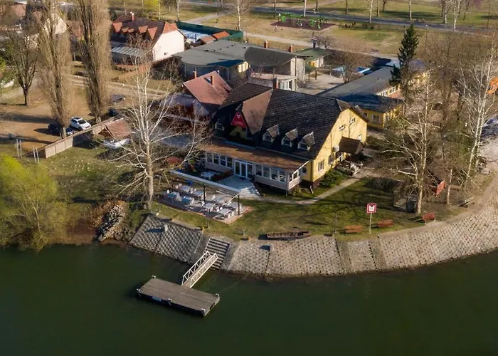 Vizafogo Panzio Es Etterem Baja